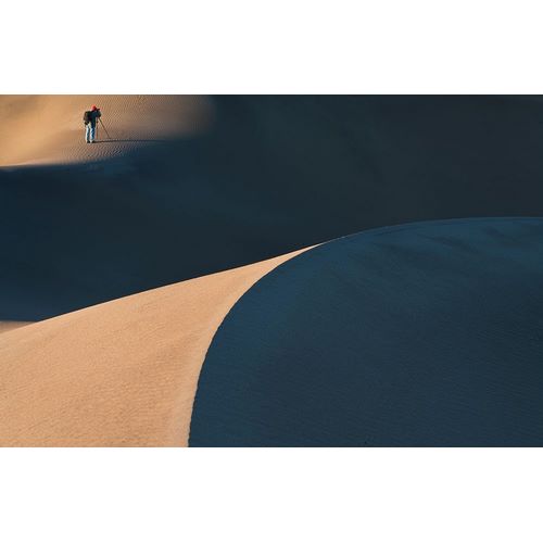 Photographer on the Dunes, Death Valley