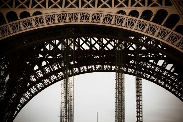 Eiffel Tower Arc II