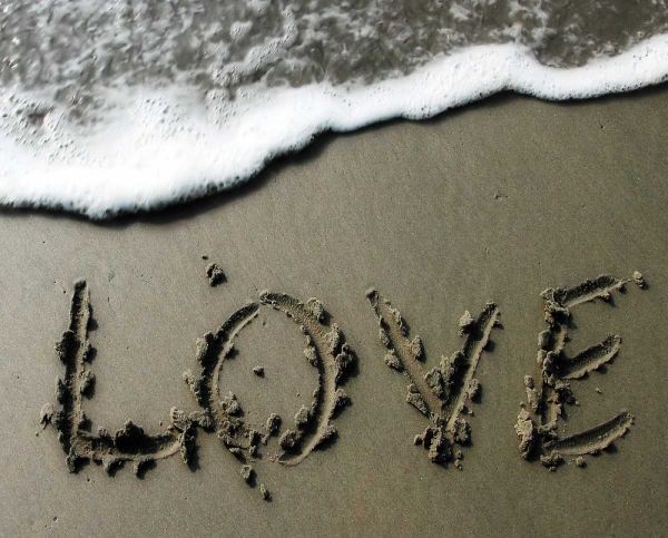 Love in Sand