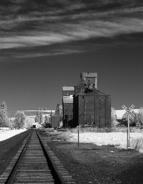 Railroad Grain Storage
