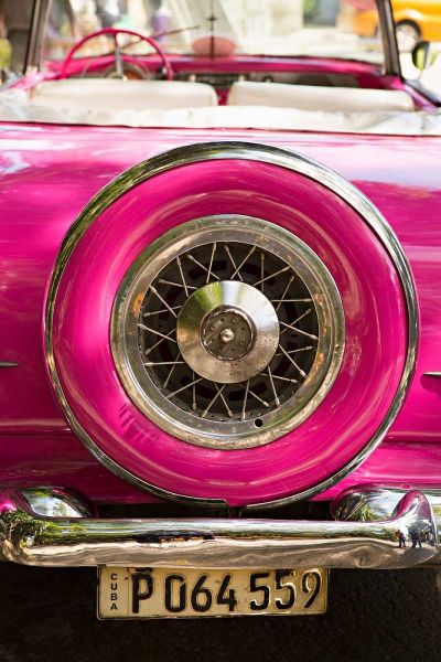 Pink Car in Cuba II