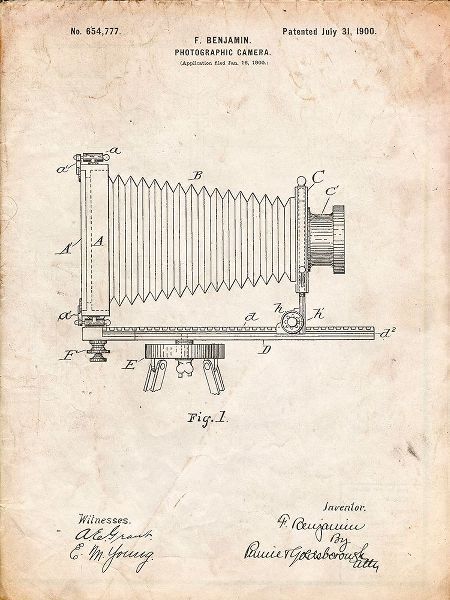 Borders, Cole 아티스트의 PP985-Vintage Parchment Photographic Camera Patent Poster작품입니다.