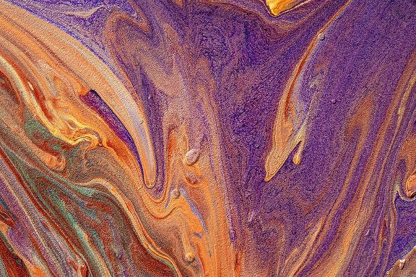 Jenny Rainbow Fine Art 아티스트의 Fluid Acrylic Purple Vibrations작품입니다.