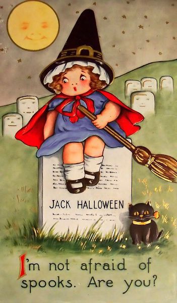Vintage Apple Collection 아티스트의 Halloween Little Girl Cemetary.tif작품입니다.