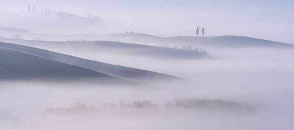 Dawn Mist in Val da?р꽓Orcia, Tuscany