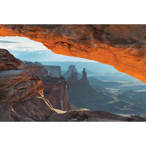 Majchrowicz, Alan 아티스트의 Mesa Arch Canyonlands National Park작품입니다.