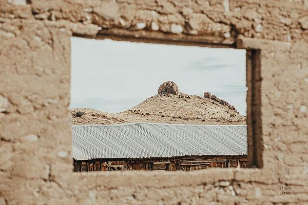 Larson, Nathan 아티스트의 Desert Window작품입니다.
