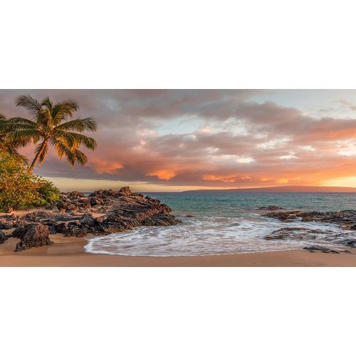 Pangea Images 아티스트의 Sunset on a Tropical Beach작품입니다.