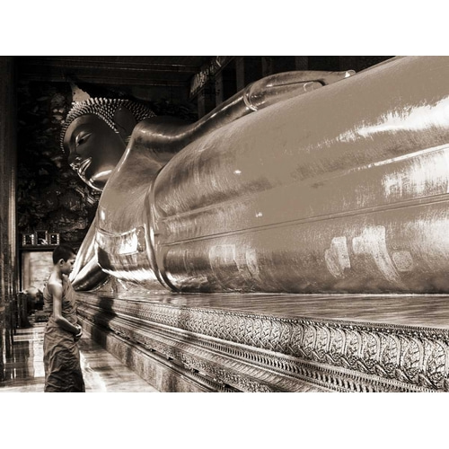 Praying the reclined Buddha, Wat Pho, Bangkok, Thailand (sepia)