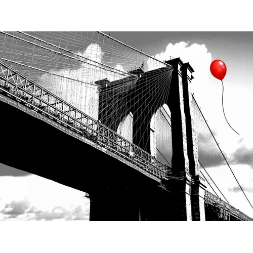 Balloon over Brooklyn Bridge