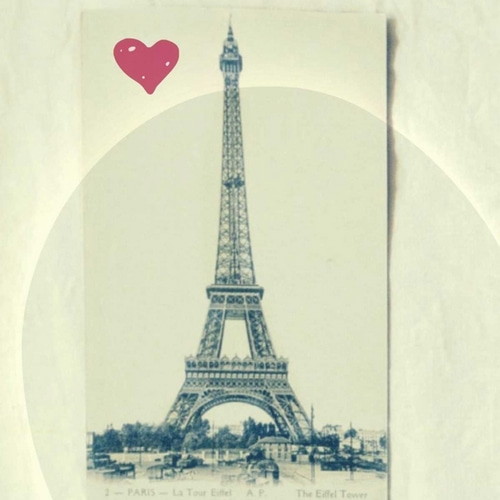Paris Red Heart