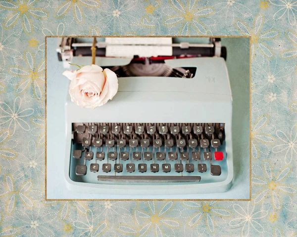Back In Time Blue Typewriter_border