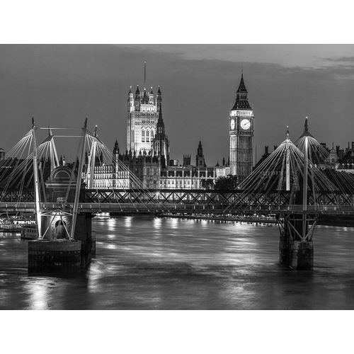 London-River Thames-Waterloo brigde and houses of parliment at night