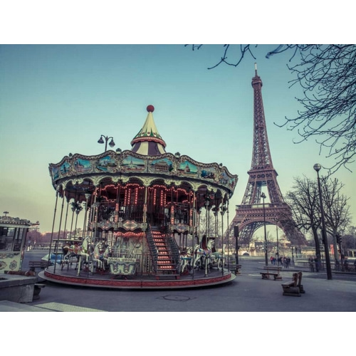 Carousel with the Eiffel tower in the background