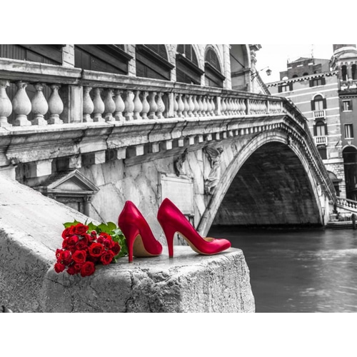 Bunch of red roses and red high heel shoes, Rialto Bridge, Venice, Italy