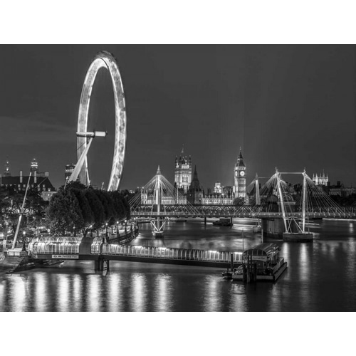 Night shot of river thames with London Eye, London, UK