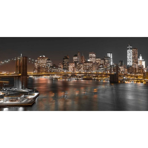 Brooklyn Bridge with Manhattan skyline, New York
