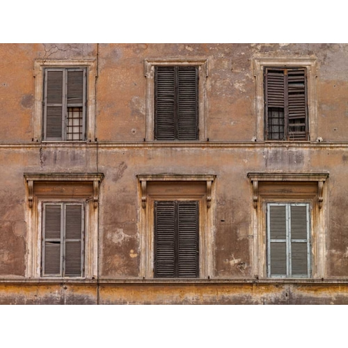 Old rustic building in Rome, Italy