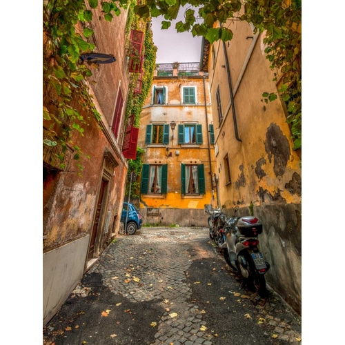 Narrow streets in old town of Rome, Italy