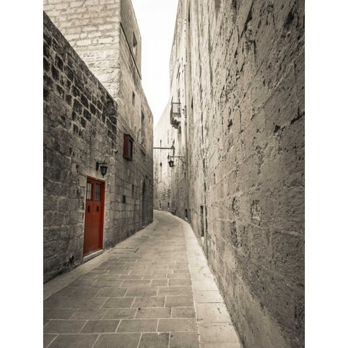 Traditional houses on narrow lanes of Mdina, Malta