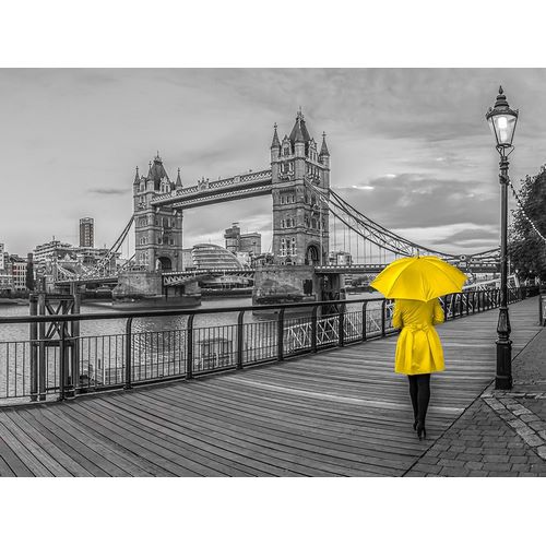 Lady in yellow, Tower bridge, London
