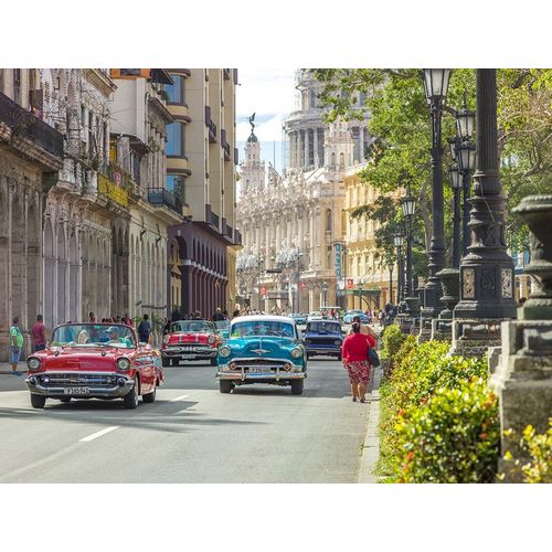 Vintage cars on Havana street, Cuba