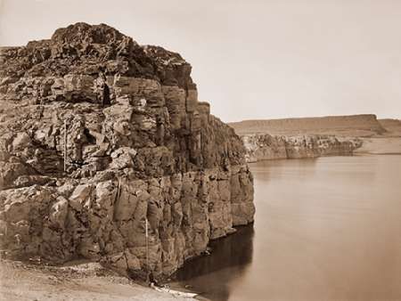The Dalles, Extremes of High and Low Water, 92 ft./Head of the Dalles, Columbia River, Oregon, about