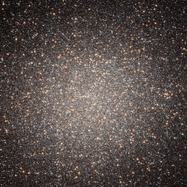 Starry Splendor in Core of Omega Centauri