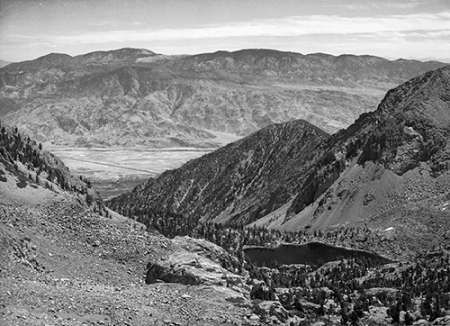 Owens Valley from Sawmill Pass, Kings River Canyon, proVintageed as a national park, California, 193