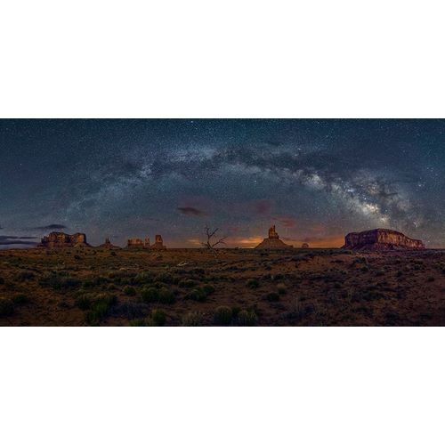 Zhu, Hua 작가의 Milky Way Over The Monument Valley 작품