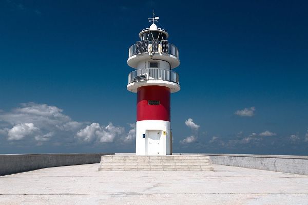 Nunez, Adrian 아티스트의 Cabo Ortegal Lighthouse-Spain.작품입니다.