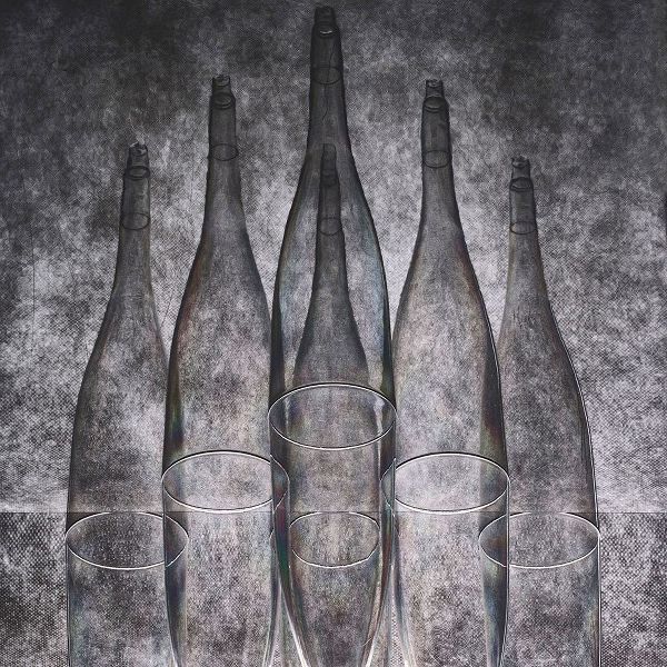 Barkow, Brig 아티스트의 Six Conical Shapes작품입니다.