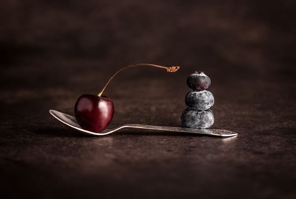 Dhuper, Sumit 아티스트의 Cherry a Berry작품입니다.