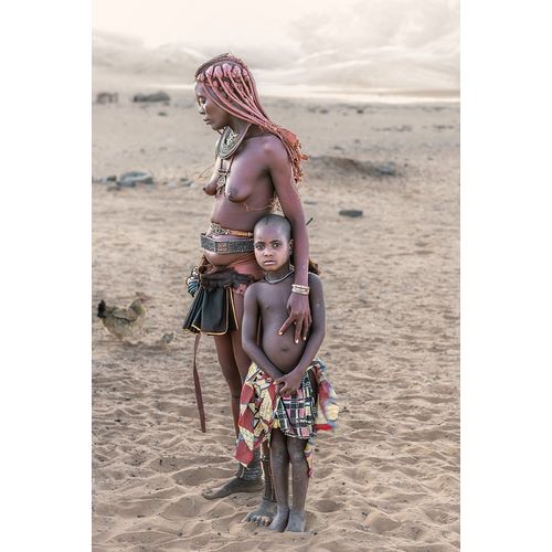 Cole, Trevor 아티스트의 Himba Mother And Daughter작품입니다.