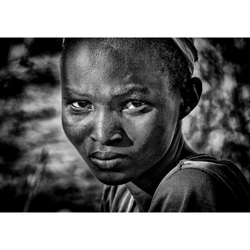 Inazio Kuesta, Joxe 아티스트의 Pokot Tribe Girl-I - Kenya작품입니다.