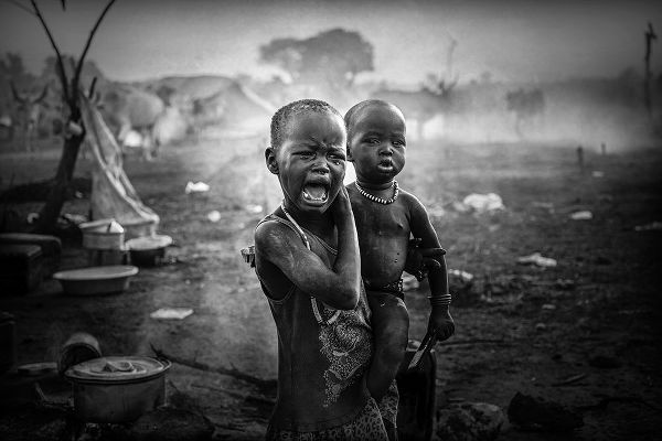 Yosifov, Svetlin 아티스트의 Crying Child Mundari-South Sudan작품입니다.