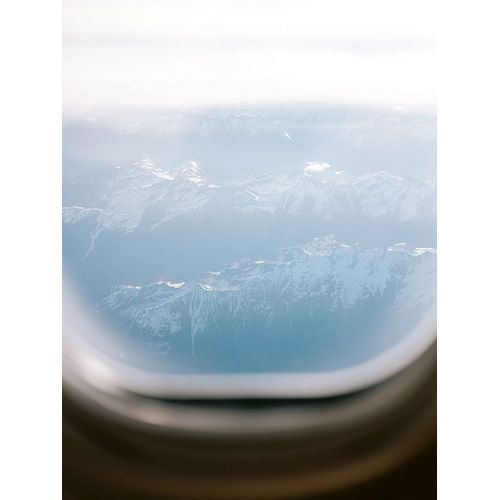 Zwart, Raisa 아티스트의 Plane Window View작품입니다.