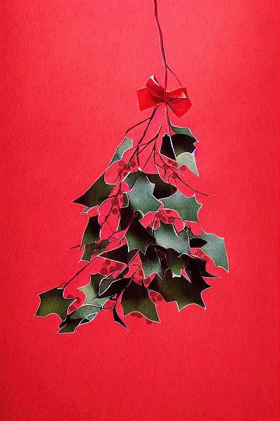 Treechild 아티스트의 Mistletoe With Red Bow작품입니다.