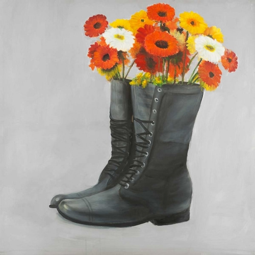 Boots with Daisy Flowers
