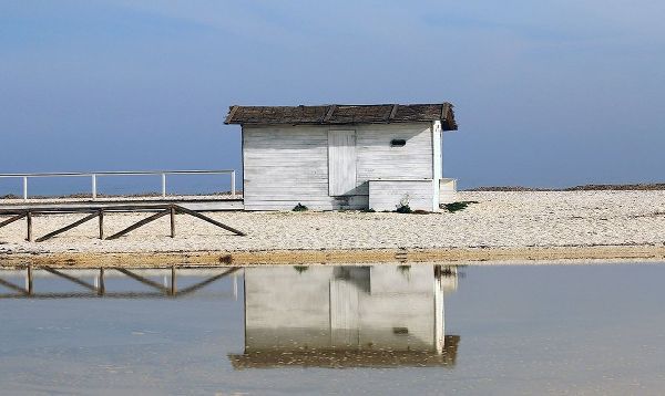 Stintino-sea-salt-flats-wooden-houses-VIII