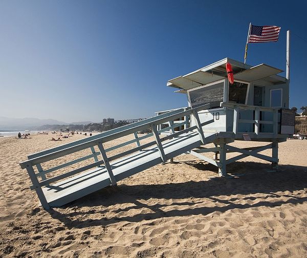 California Lifeguard Stand, Color