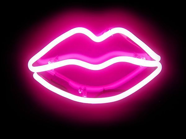 Neon Lips PB