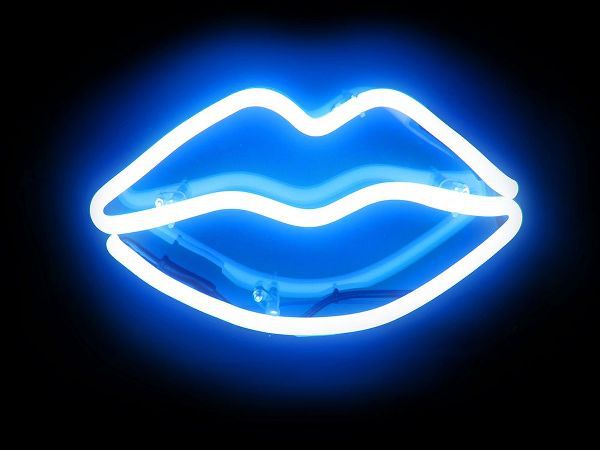 Neon Lips BB