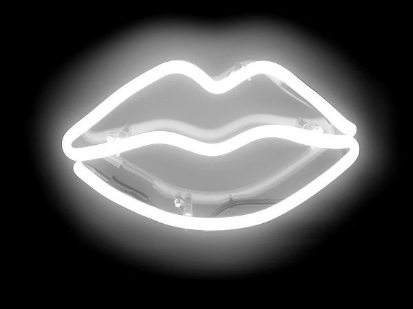 Neon Lips WB