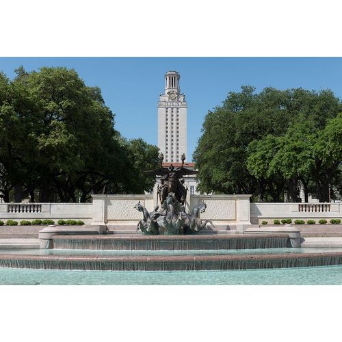 Littlefield Fountain at the University of Texas at Austin, with the historic University of Texas Tow