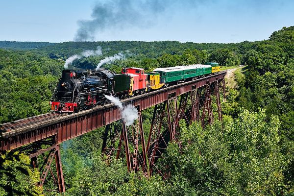 Highsmith, Carol 작가의 A steam train crosses the 156-foot-tall Bass Point Creek Bridge-Iowa 작품