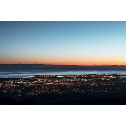 Highsmith, Carol 작가의 Dusk shot of Santa Barbara-California-and the Pacific shore 작품