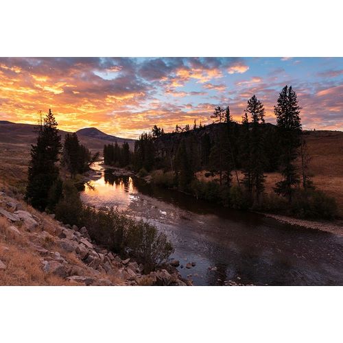 Frank, Jacob W. 작가의 Sunrise over Lamar River, Yellowstone National Park 작품