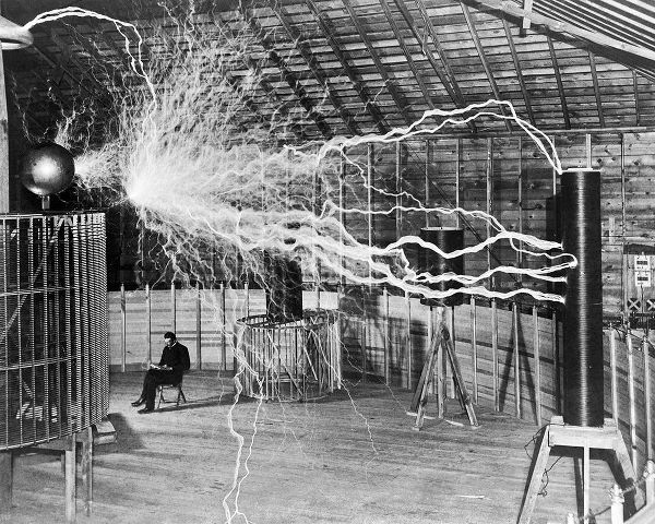 Vintage Photography 아티스트의 Nikola Tesla작품입니다.