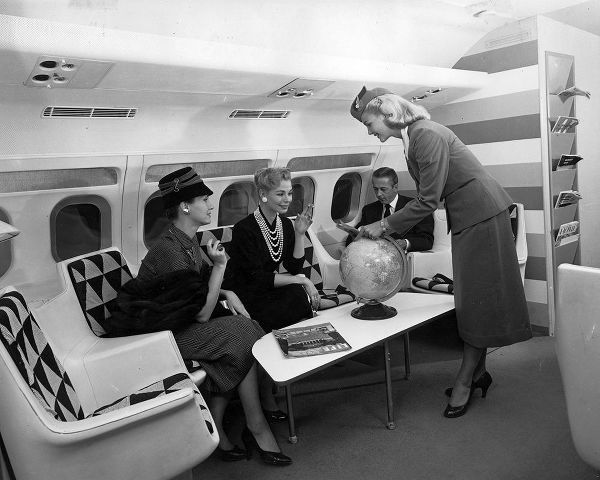 Vintage Photography 아티스트의 TWA Convair 880 Lounge작품입니다.